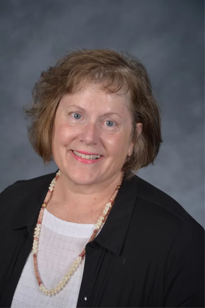 Julie Gerndt headshot